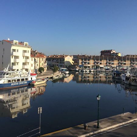 Apartamento Old Harbour House Grado Exterior foto