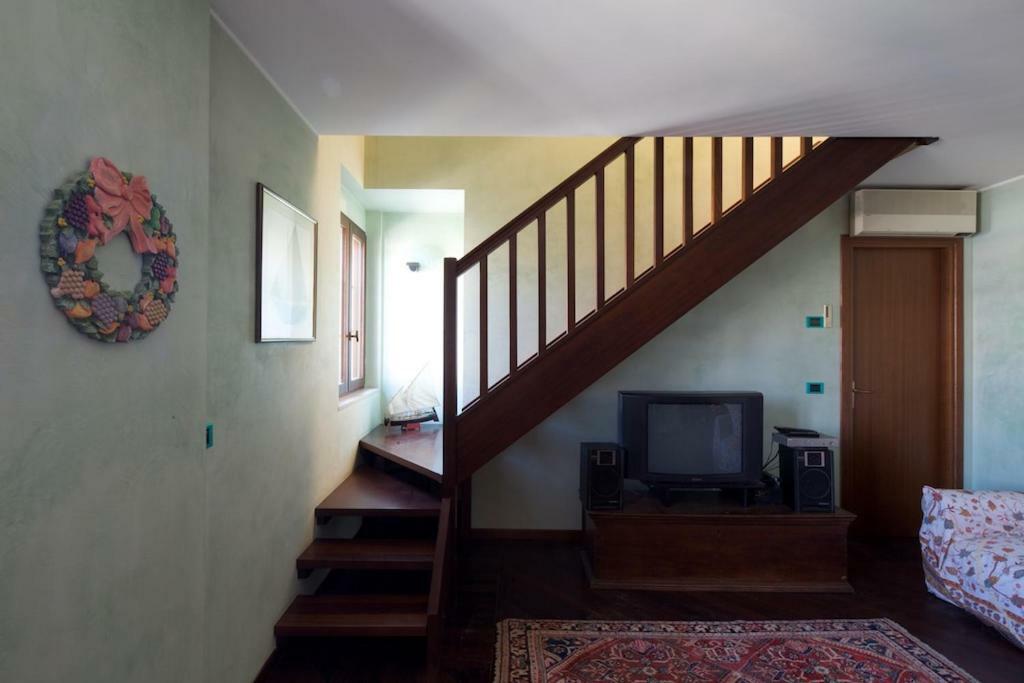 Apartamento Old Harbour House Grado Exterior foto